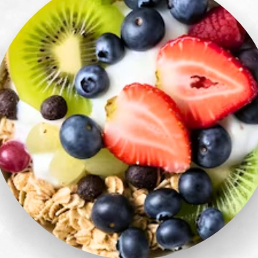 Greek Yogurt with Berries & Granola